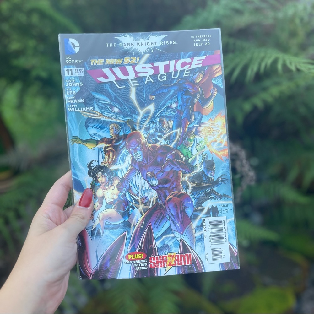 NEW Justice League #11 (Sep 2012) Comic Book